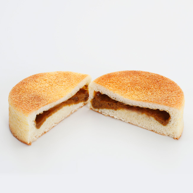 焼きカレーパン(淡路島産たまねぎ使用)